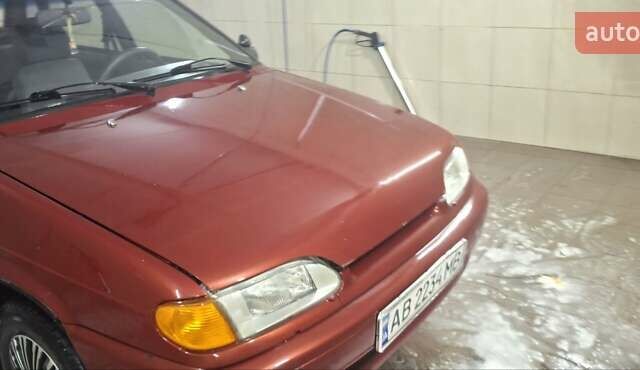 Красный ВАЗ 2115 Самара, объемом двигателя 1.6 л и пробегом 200 тыс. км за 2200 $, фото 1 на Automoto.ua