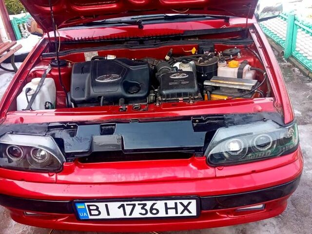 Красный ВАЗ 2115 Самара, объемом двигателя 1.6 л и пробегом 189 тыс. км за 3700 $, фото 1 на Automoto.ua