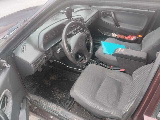 Червоний ВАЗ 2115 Самара, об'ємом двигуна 1 л та пробігом 212 тис. км за 1700 $, фото 1 на Automoto.ua