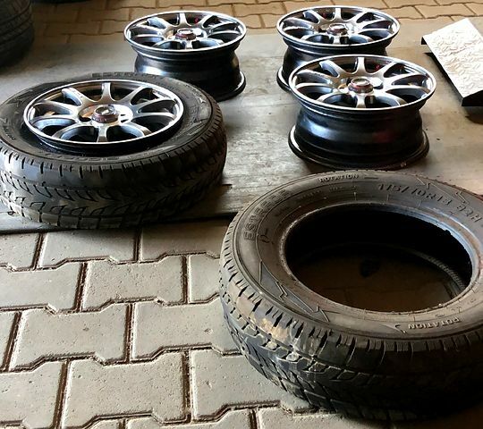 Красный ВАЗ 2115 Самара, объемом двигателя 1.6 л и пробегом 188 тыс. км за 2800 $, фото 1 на Automoto.ua