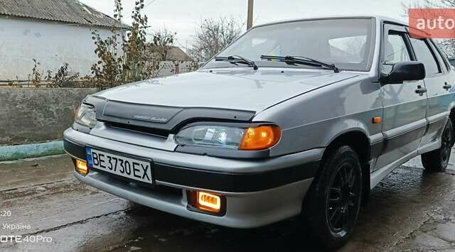 Серый ВАЗ 2115 Самара, объемом двигателя 1.5 л и пробегом 235 тыс. км за 1900 $, фото 1 на Automoto.ua