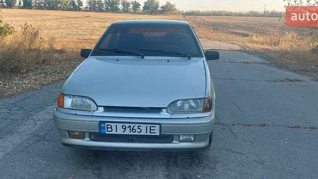 Серый ВАЗ 2115 Самара, объемом двигателя 1.5 л и пробегом 325 тыс. км за 1800 $, фото 1 на Automoto.ua