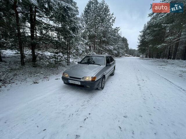 Серый ВАЗ 2115 Самара, объемом двигателя 1.5 л и пробегом 250 тыс. км за 1320 $, фото 1 на Automoto.ua