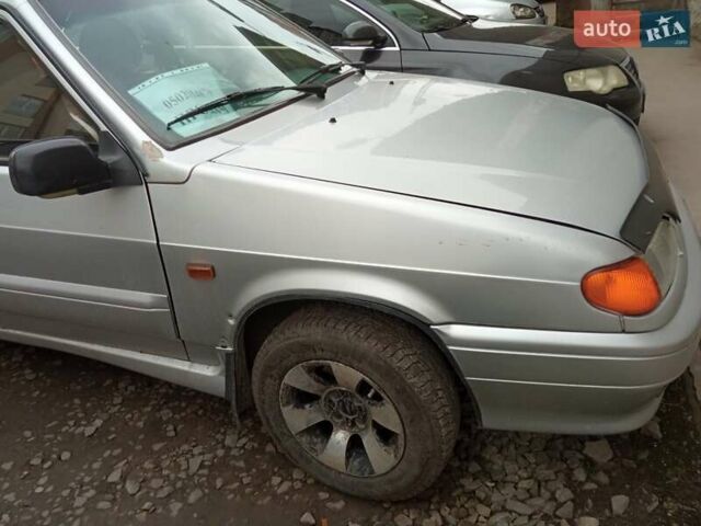 Серый ВАЗ 2115 Самара, объемом двигателя 1.5 л и пробегом 150 тыс. км за 1600 $, фото 1 на Automoto.ua