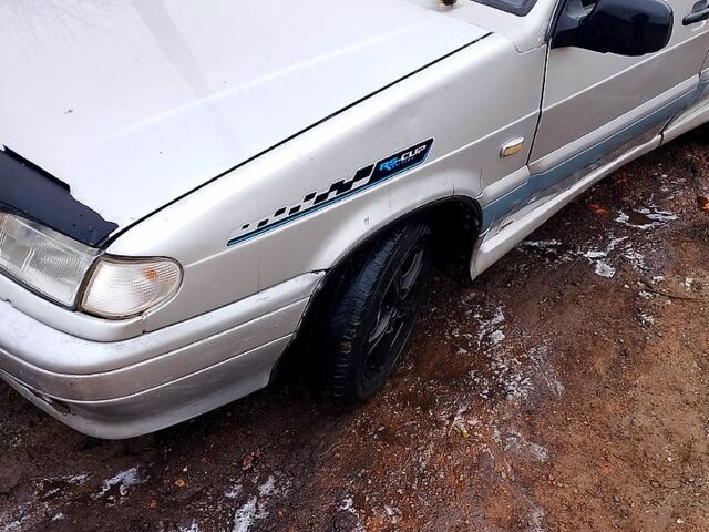 Серый ВАЗ 2115 Самара, объемом двигателя 1.5 л и пробегом 100 тыс. км за 1300 $, фото 1 на Automoto.ua