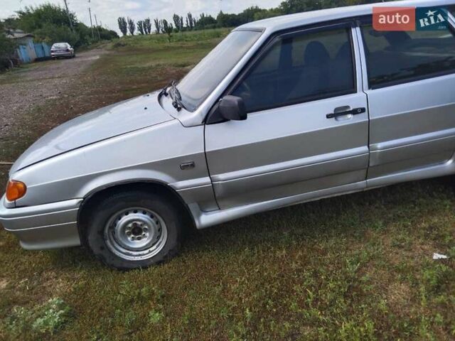 Серый ВАЗ 2115 Самара, объемом двигателя 1.5 л и пробегом 120 тыс. км за 1800 $, фото 1 на Automoto.ua
