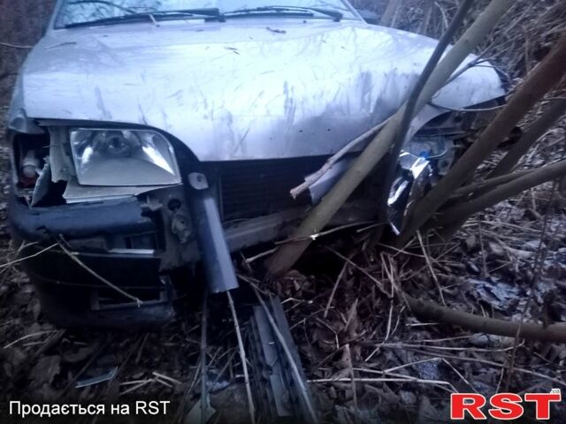 Серый ВАЗ 2115 Самара, объемом двигателя 1.6 л и пробегом 26000 тыс. км за 232 $, фото 1 на Automoto.ua