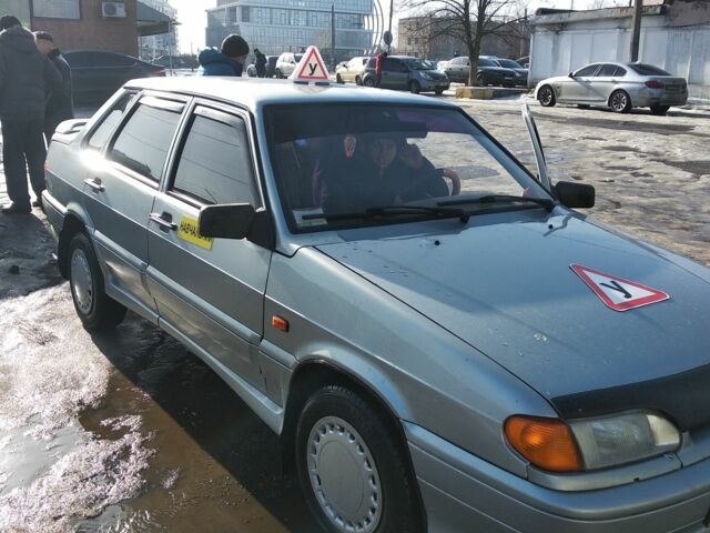 Серый ВАЗ 2115 Самара, объемом двигателя 1.6 л и пробегом 140 тыс. км за 3999 $, фото 1 на Automoto.ua