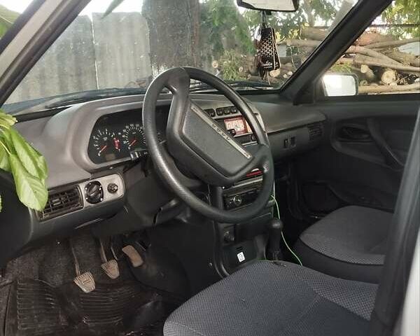 Серый ВАЗ 2115 Самара, объемом двигателя 1.6 л и пробегом 148 тыс. км за 1950 $, фото 1 на Automoto.ua