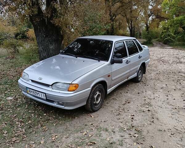 Серый ВАЗ 2115 Самара, объемом двигателя 1.6 л и пробегом 240 тыс. км за 1600 $, фото 1 на Automoto.ua