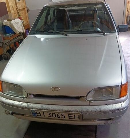 Серый ВАЗ 2115 Самара, объемом двигателя 1.6 л и пробегом 298 тыс. км за 800 $, фото 1 на Automoto.ua