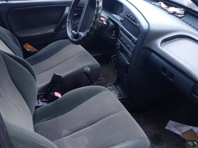 Серый ВАЗ 2115 Самара, объемом двигателя 1.6 л и пробегом 168 тыс. км за 1800 $, фото 1 на Automoto.ua