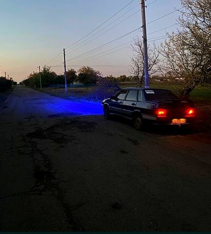 Синий ВАЗ 2115 Самара, объемом двигателя 1.5 л и пробегом 400 тыс. км за 1150 $, фото 1 на Automoto.ua