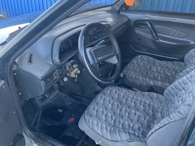 Зеленый ВАЗ 2115 Самара, объемом двигателя 1.5 л и пробегом 270 тыс. км за 800 $, фото 1 на Automoto.ua