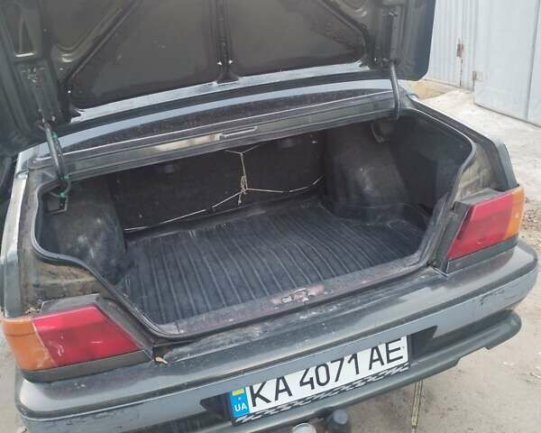 Зеленый ВАЗ 2115 Самара, объемом двигателя 1.5 л и пробегом 200 тыс. км за 2750 $, фото 1 на Automoto.ua