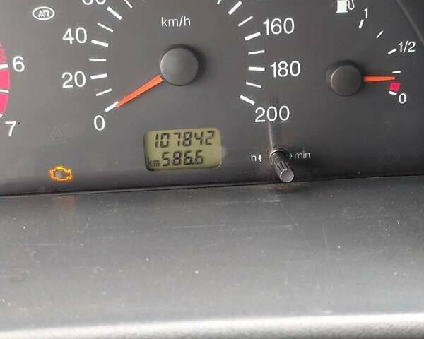 Зеленый ВАЗ 2115 Самара, объемом двигателя 1.6 л и пробегом 108 тыс. км за 2400 $, фото 1 на Automoto.ua