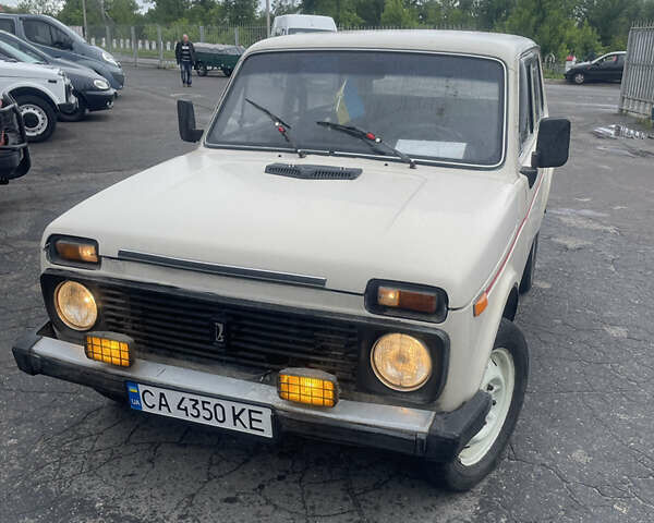 Білий ВАЗ 2121 Нива, об'ємом двигуна 1.59 л та пробігом 100 тис. км за 1450 $, фото 1 на Automoto.ua