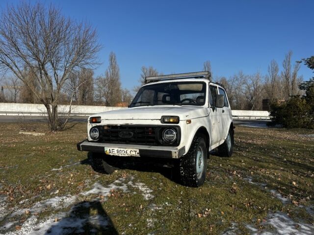Белый ВАЗ 2121, объемом двигателя 1.6 л и пробегом 14 тыс. км за 1550 $, фото 1 на Automoto.ua