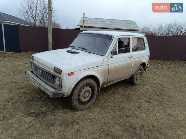 Білий ВАЗ 2121 Нива, об'ємом двигуна 1.6 л та пробігом 212 тис. км за 1250 $, фото 1 на Automoto.ua