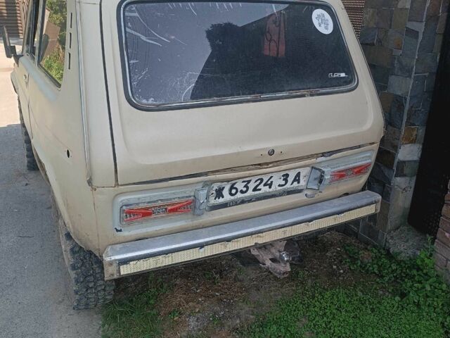 Белый ВАЗ 2121, объемом двигателя 0 л и пробегом 400 тыс. км за 2500 $, фото 1 на Automoto.ua