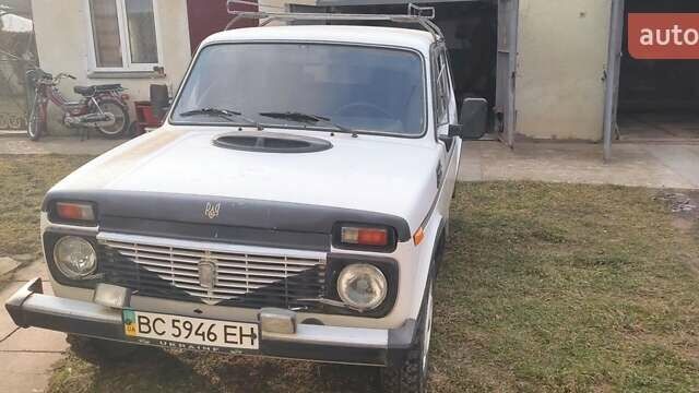 Білий ВАЗ 2121 Нива, об'ємом двигуна 1.6 л та пробігом 118 тис. км за 3200 $, фото 1 на Automoto.ua