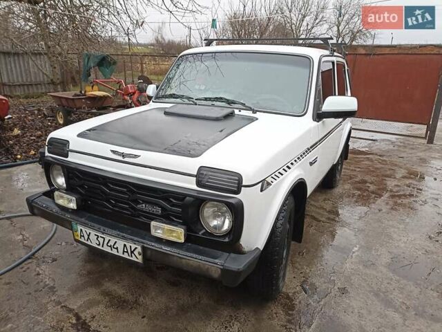 Білий ВАЗ 2121 Нива, об'ємом двигуна 1.6 л та пробігом 73 тис. км за 2800 $, фото 1 на Automoto.ua