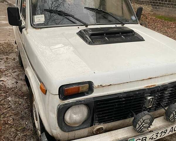 Білий ВАЗ 2121 Нива, об'ємом двигуна 1.69 л та пробігом 200 тис. км за 1600 $, фото 1 на Automoto.ua