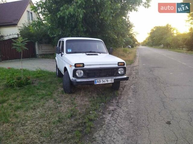 Білий ВАЗ 2121 Нива, об'ємом двигуна 1.69 л та пробігом 101 тис. км за 1550 $, фото 1 на Automoto.ua