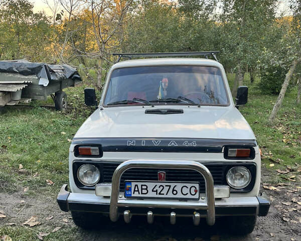 Білий ВАЗ 2121 Нива, об'ємом двигуна 1.6 л та пробігом 170 тис. км за 3200 $, фото 1 на Automoto.ua