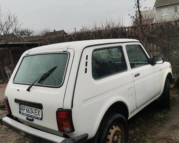 Белый ВАЗ 2121 Нива, объемом двигателя 1.7 л и пробегом 94 тыс. км за 5600 $, фото 1 на Automoto.ua