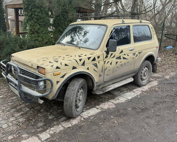 Бежевий ВАЗ 2121 Нива, об'ємом двигуна 1.6 л та пробігом 100 тис. км за 2150 $, фото 1 на Automoto.ua