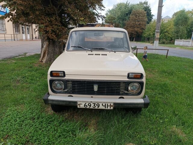 Бежевый ВАЗ 2121 Нива, объемом двигателя 0 л и пробегом 93 тыс. км за 2500 $, фото 1 на Automoto.ua