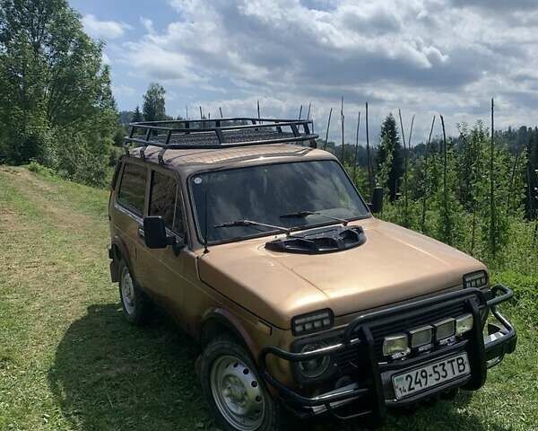 Бежевий ВАЗ 2121 Нива, об'ємом двигуна 1.6 л та пробігом 250 тис. км за 2200 $, фото 1 на Automoto.ua