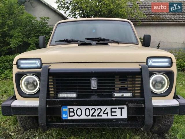 Бежевий ВАЗ 2121 Нива, об'ємом двигуна 1.6 л та пробігом 88 тис. км за 2500 $, фото 1 на Automoto.ua