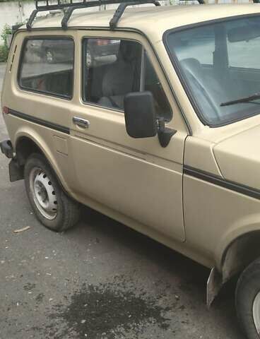 Бежевый ВАЗ 2121 Нива, объемом двигателя 1.6 л и пробегом 53 тыс. км за 2500 $, фото 1 на Automoto.ua