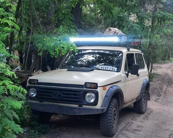 Бежевий ВАЗ 2121 Нива, об'ємом двигуна 1.9 л та пробігом 555 тис. км за 4000 $, фото 1 на Automoto.ua
