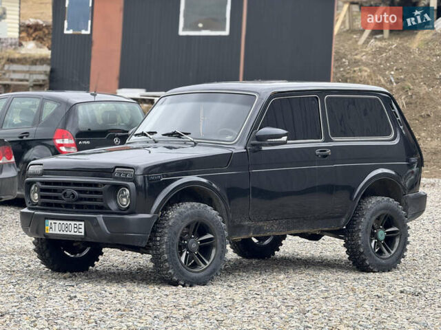 Чорний ВАЗ 2121 Нива, об'ємом двигуна 1.57 л та пробігом 19 тис. км за 3950 $, фото 1 на Automoto.ua