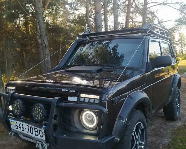 Чорний ВАЗ 2121 Нива, об'ємом двигуна 0 л та пробігом 150 тис. км за 4000 $, фото 1 на Automoto.ua