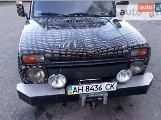 Черный ВАЗ 2121 Нива, объемом двигателя 1.9 л и пробегом 190 тыс. км за 5500 $, фото 1 на Automoto.ua