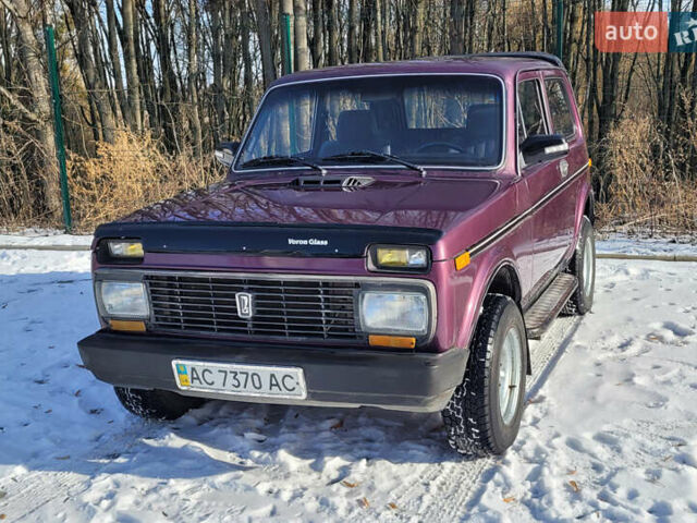Фиолетовый ВАЗ 2121 Нива, объемом двигателя 1.6 л и пробегом 130 тыс. км за 2100 $, фото 1 на Automoto.ua