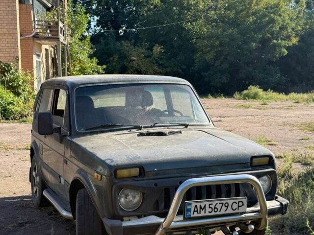 Красный ВАЗ 2121, объемом двигателя 1.6 л и пробегом 200 тыс. км за 800 $, фото 1 на Automoto.ua