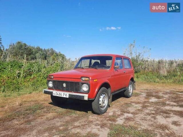 Червоний ВАЗ 2121 Нива, об'ємом двигуна 1.6 л та пробігом 78 тис. км за 2800 $, фото 1 на Automoto.ua