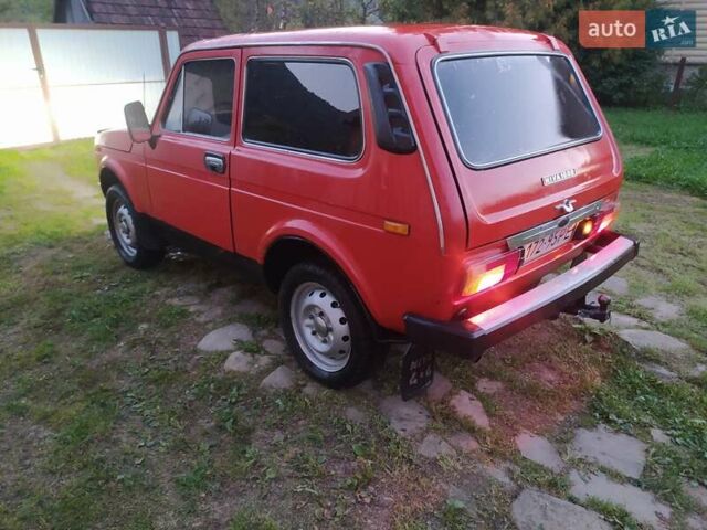 Червоний ВАЗ 2121 Нива, об'ємом двигуна 1.6 л та пробігом 352 тис. км за 1800 $, фото 1 на Automoto.ua