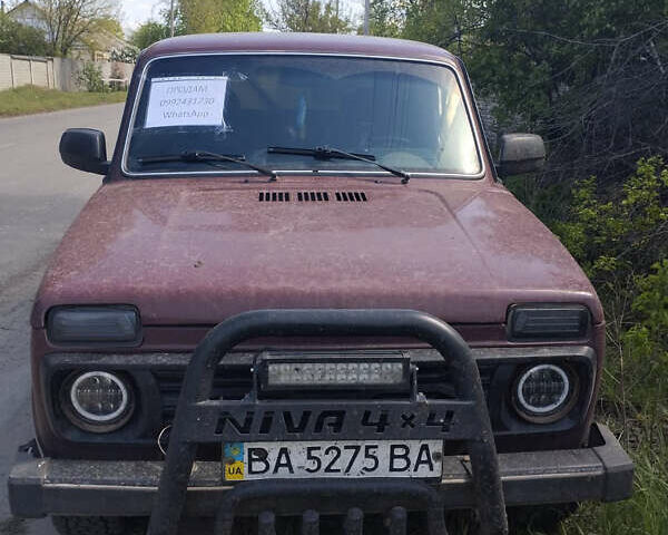 Красный ВАЗ 2121 Нива, объемом двигателя 1.8 л и пробегом 80 тыс. км за 2500 $, фото 1 на Automoto.ua