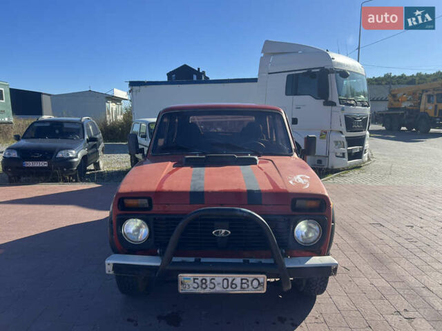 Красный ВАЗ 2121 Нива, объемом двигателя 1.6 л и пробегом 13 тыс. км за 1600 $, фото 1 на Automoto.ua