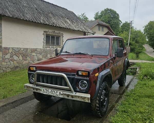 Червоний ВАЗ 2121 Нива, об'ємом двигуна 1.5 л та пробігом 30 тис. км за 1100 $, фото 1 на Automoto.ua