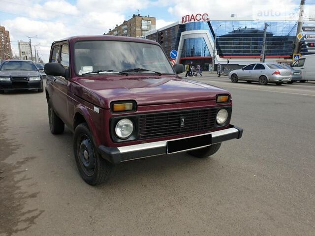 Красный ВАЗ 2121 Нива, объемом двигателя 1.7 л и пробегом 278 тыс. км за 2300 $, фото 1 на Automoto.ua