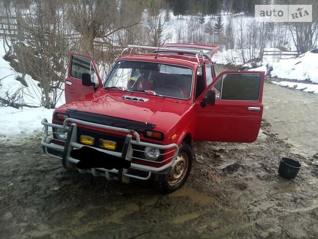 Красный ВАЗ 2121 Нива, объемом двигателя 1.7 л и пробегом 6 тыс. км за 2200 $, фото 1 на Automoto.ua