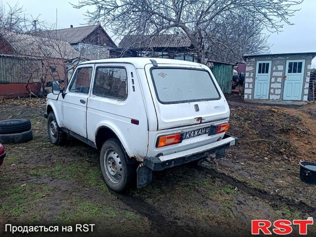 ВАЗ 2121 Нива, об'ємом двигуна 1.7 л та пробігом 100 тис. км за 650 $, фото 1 на Automoto.ua