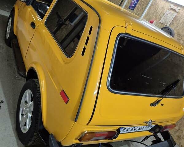 Жовтий ВАЗ 2121 Нива, об'ємом двигуна 1.6 л та пробігом 50 тис. км за 3600 $, фото 1 на Automoto.ua